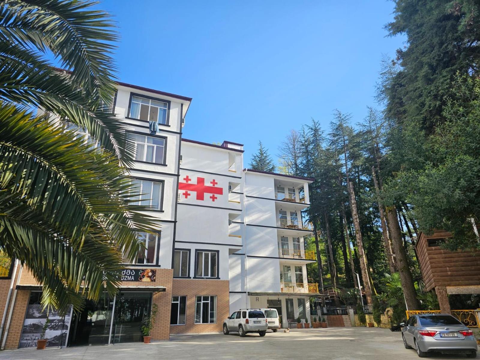 Hotel Nine Brothers Makhinjauri Buitenkant foto